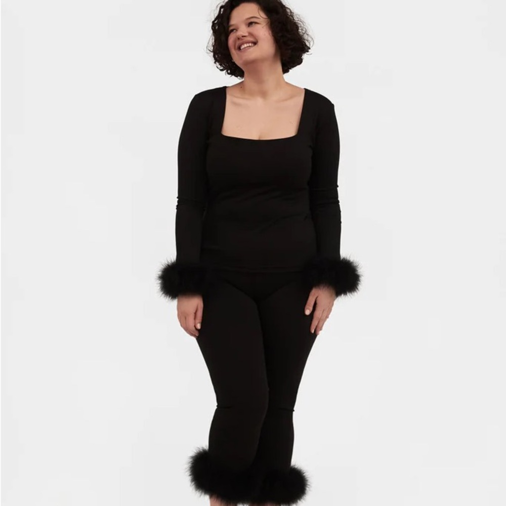 Sleeper Elegant Black Set with Fur Trim